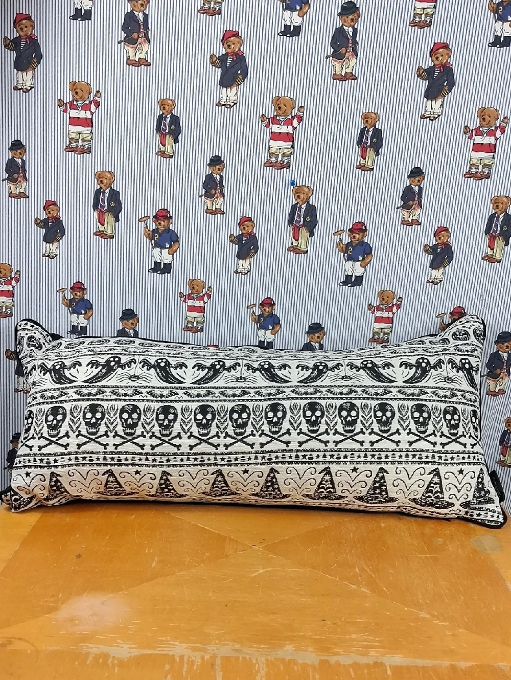 Rachel Zoe Skull Ghost Witch Knit Lumber Throw Zipper Cover Pillow 27 X 13.5
